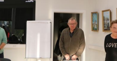 YufzOKPzY4.jpeg