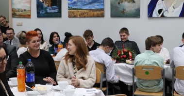 NGopDs56zu.jpeg